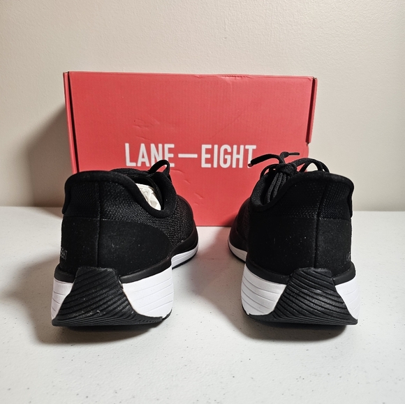 Lane-Eight The Relay Trainer Women's Size 8 - Picture 5 of 14
